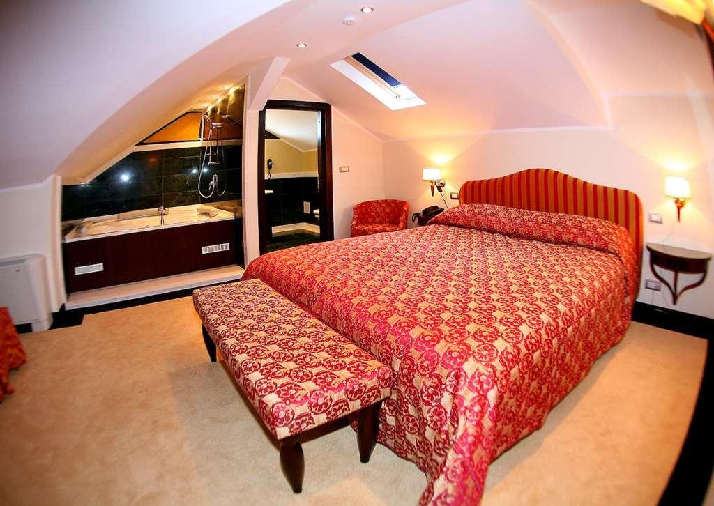 Vigo Hotel Ploieşti Oda fotoğraf