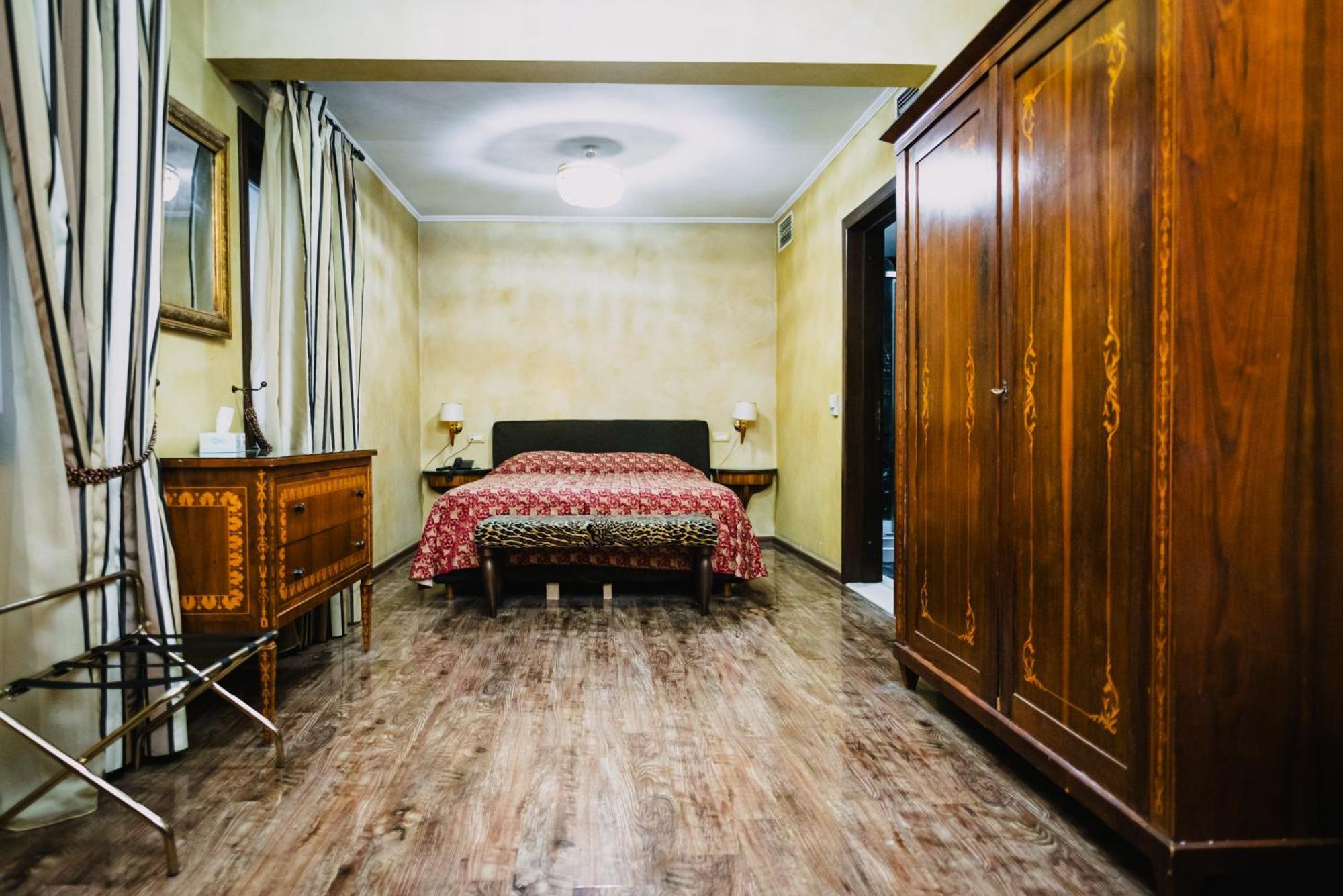 Vigo Hotel Ploieşti Dış mekan fotoğraf