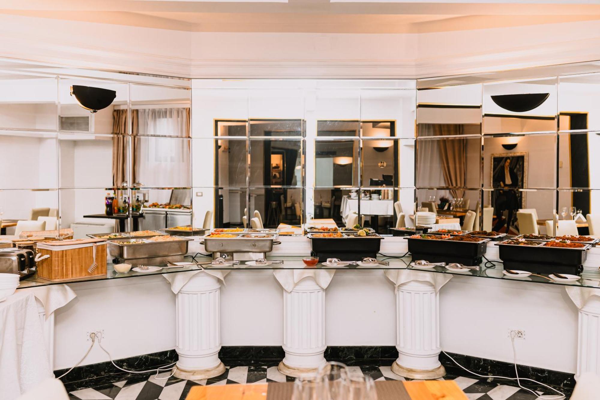 Vigo Hotel Ploieşti Dış mekan fotoğraf