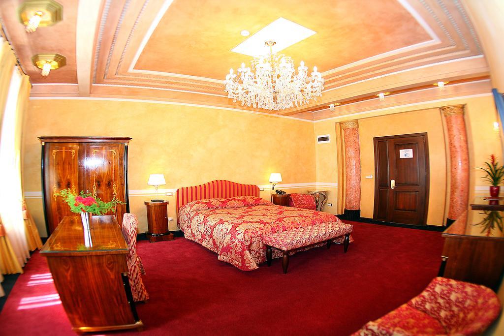 Vigo Hotel Ploieşti Oda fotoğraf
